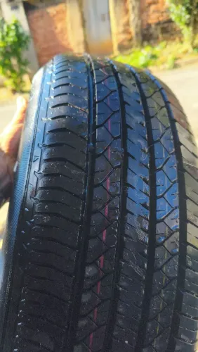 Pneu aro 215/65-16 