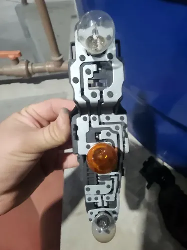 Circuito elétrico para lanterna traseira Renault Sandero 