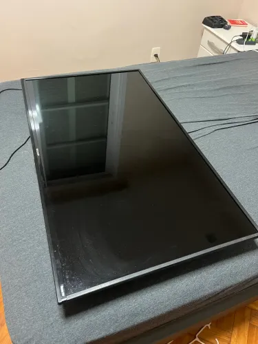 TV Semp TCL 43? ROKU modelo 43R5500
