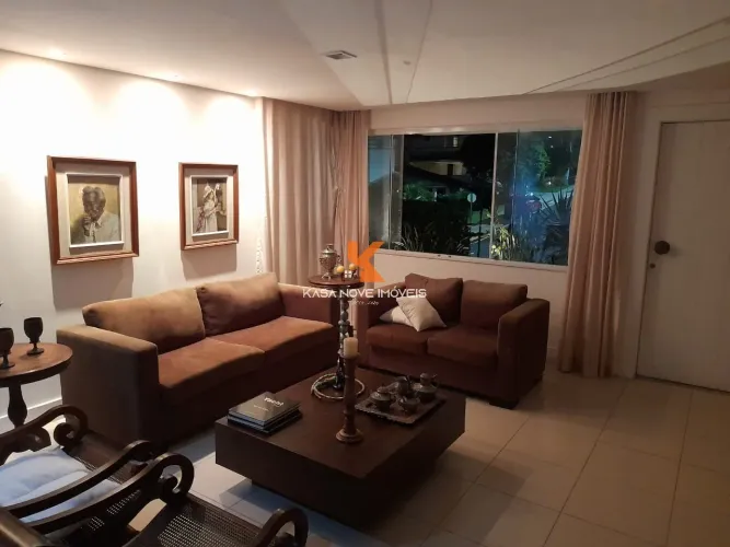 Casa em condomínio à venda em Alphaville I, Salvador-BA: 6 quartos, 4 suítes, 2 salas, 7 b