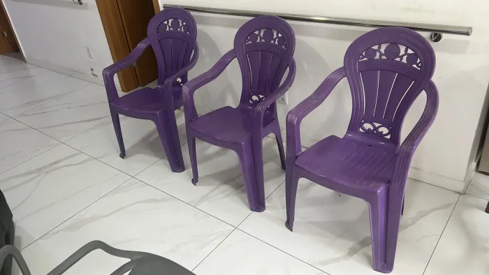 Vendo 3 cadeiras