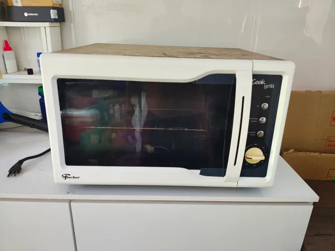 Forno elétrico Fischer 44L 110V