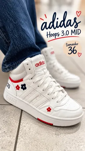 Tênis adidas