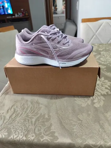 Tênis feminino novo n° 39
