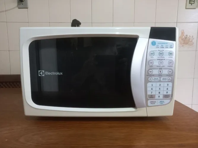 MICRO-ONDAS ELECTROLUX