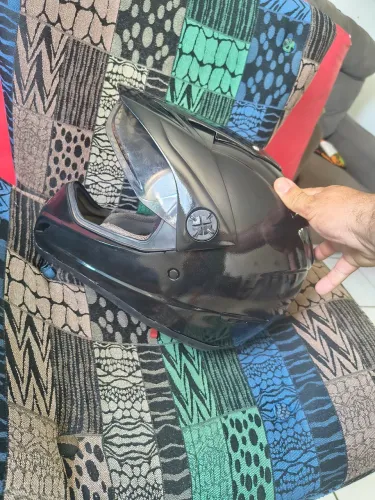 Capacete Helt Perolizado