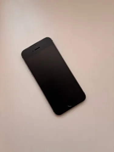 iPhone SE 1ª Geração 64GB 89%