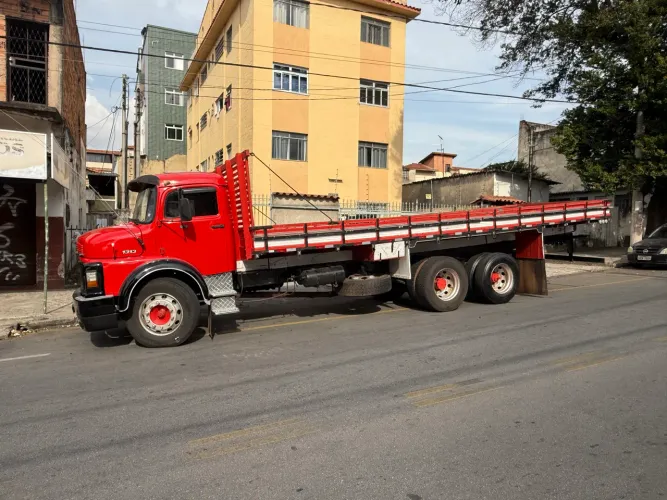 Mb 1313 carroceria 