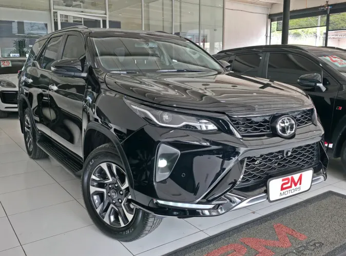 Toyota Hilux CD SRX 4X4 2.8 TDI 16V Diesel Aut. 2025
