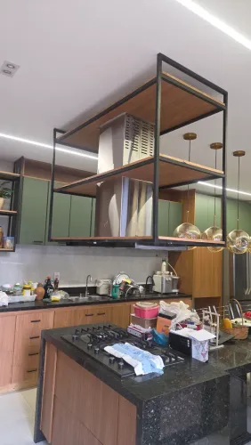 Instalação profissional em coifa ilha/ precisar de gesseiro