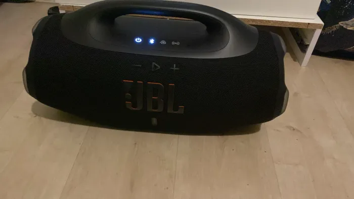 Jbl boom box 4
