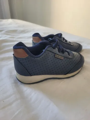 Tenis tamanho 23