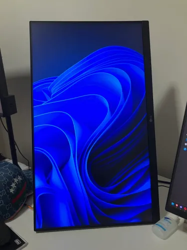 Monitor LG 24? 180hz