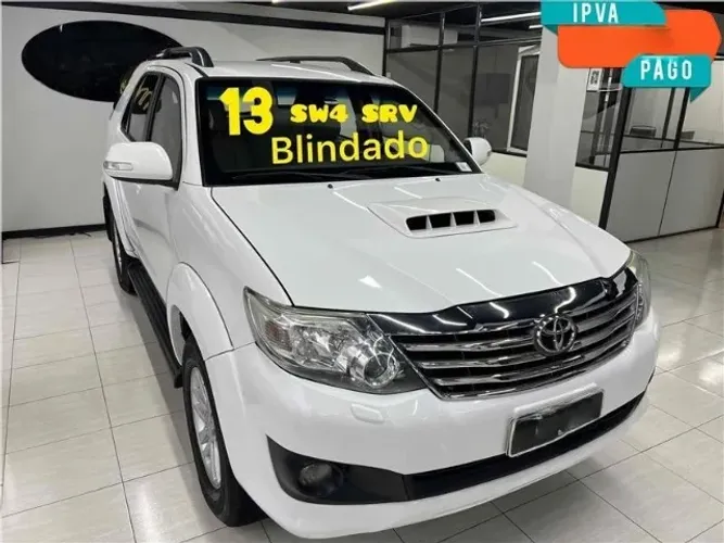 Toyota Hilux SW4 SRV D4-d 4X4 3.0 TDI Dies. AUT 2013
