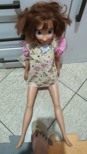 Boneca grande da Ana Frozen
