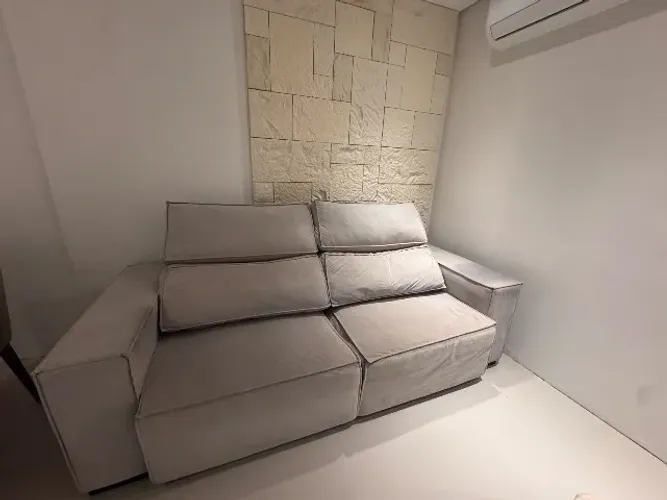 OFERTA! Sofá Retrátil 4 Lugares 2,50m Cinza Suede