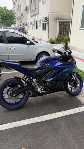 Yamaha YZF R-3 321 2025