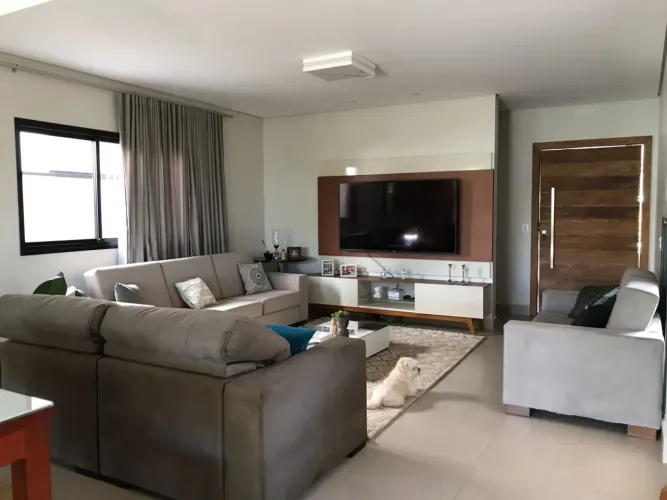 Casa em Condomínio para venda na região do Alphaville Campinas.