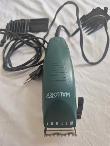 Maquina de cortar cabelo Mallory Mithos