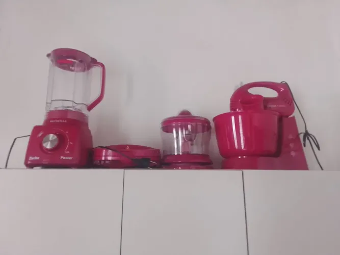 Vendo estes eletrodomésticos tudo por 500 reais 110 reasji