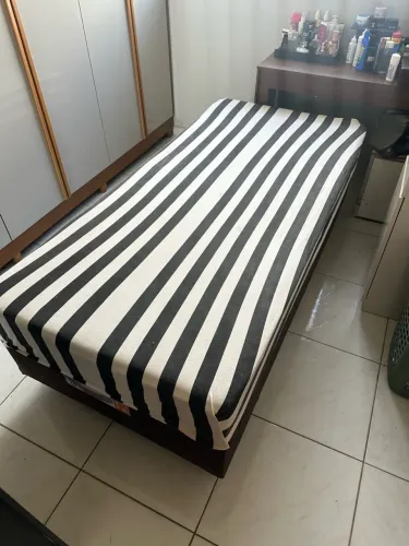 Cama box de solteiro