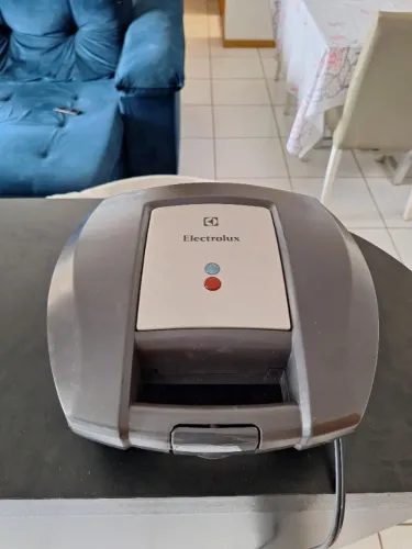 Sanduicheira Electrolux 110V 