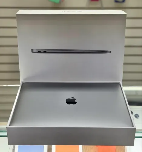Macbook air m1 8gb / 256gb LOJA FÍSICA com caixa e carregador original ( 13" 256 )