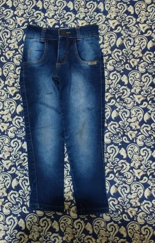Calça Jeans Infantil tamanho 4