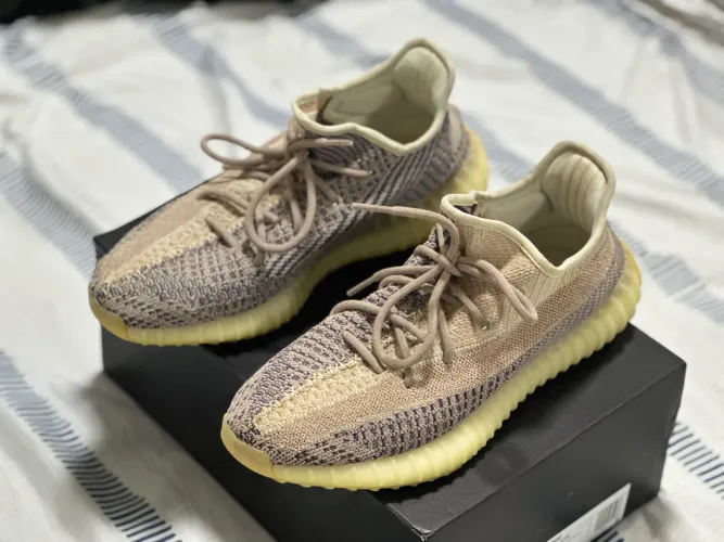 Tênis Adidas YEEZY Boost 350 V2 ASH PEARL 
