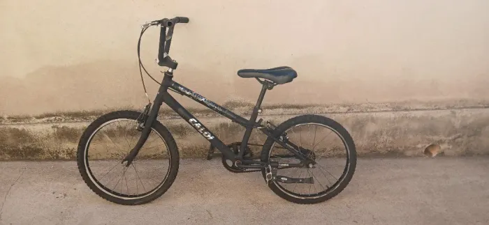 Vendo bike caloi expert aro 20 preta