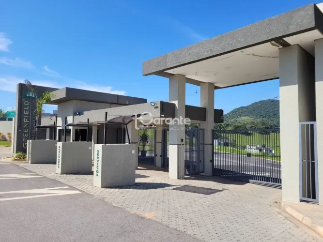 Casa de Condomínio em Atibaia, área gourmet, piscina, para venda com 360m² e 4 vagas