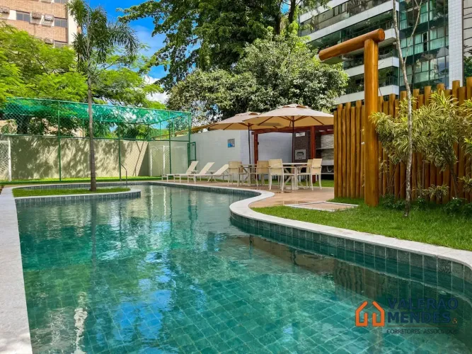 Imóvel para venda possui 139 metros quadrados com 4 quartos em Monteiro - Recife - PE