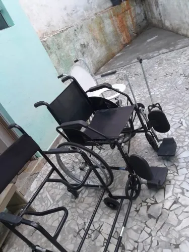 Cadeira de rodas e banho