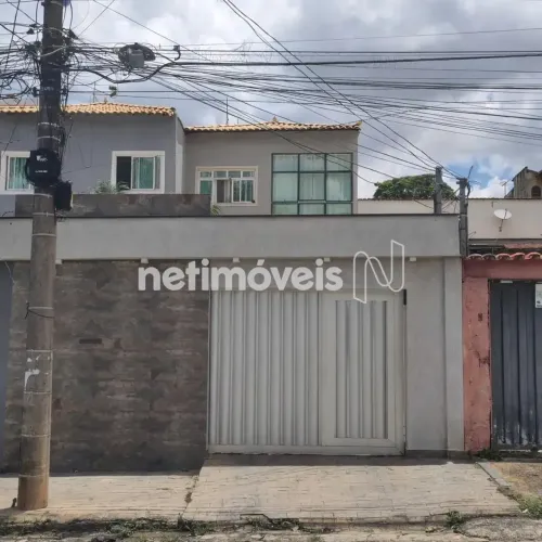 Casa à venda no Etelvino Carneiro 3 quartos, área privativa e 4 vagas de garagem