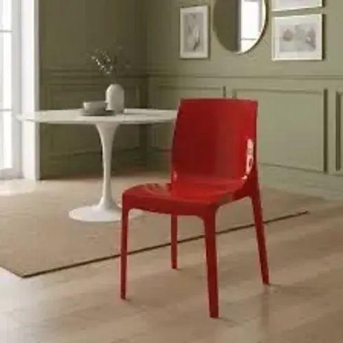 Cadeira Alice Tramontina na cor vermelha  