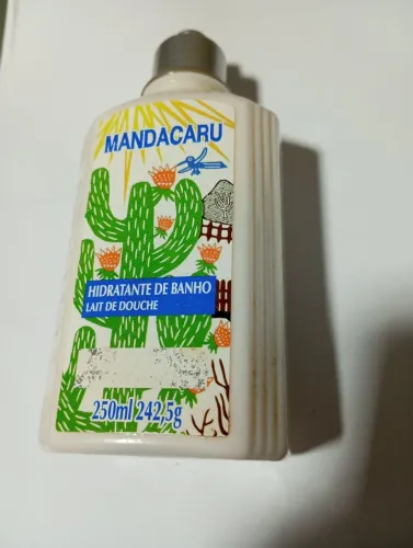 Hidratante corporal de banho Mandacaru da L?Occitane au Brésil