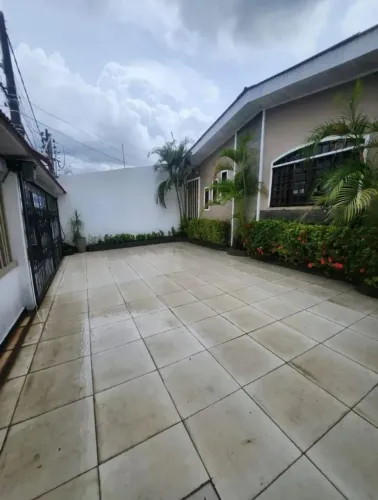 CASA A VENDA NA MARAMBAIA {NA}