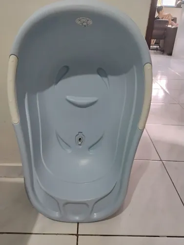 Estou vendendo uma banheira