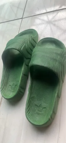 Vendo Sandália Original da Adidas