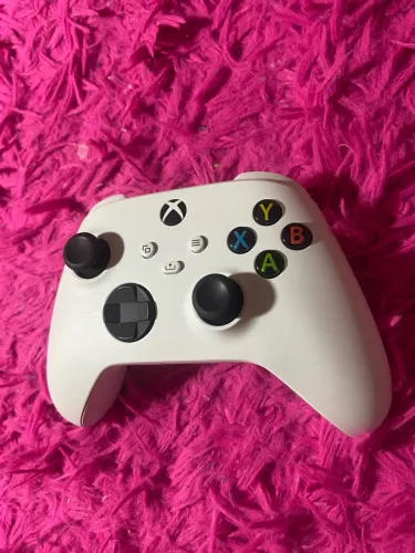 Controle Xbox séries S até 12xc/juros