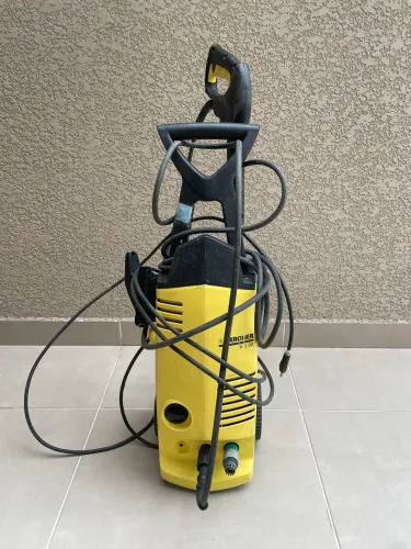 Lavadora de Alta Pressão Kärcher K 3.98 - 110V - Ótimo Estado