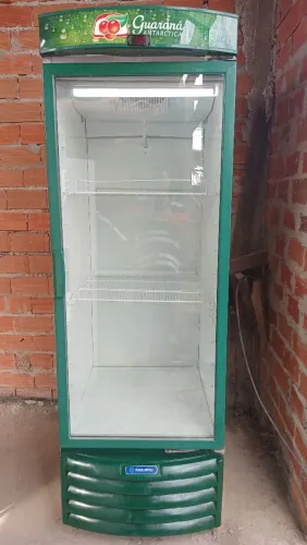 Expositora cervejeiro metal frio