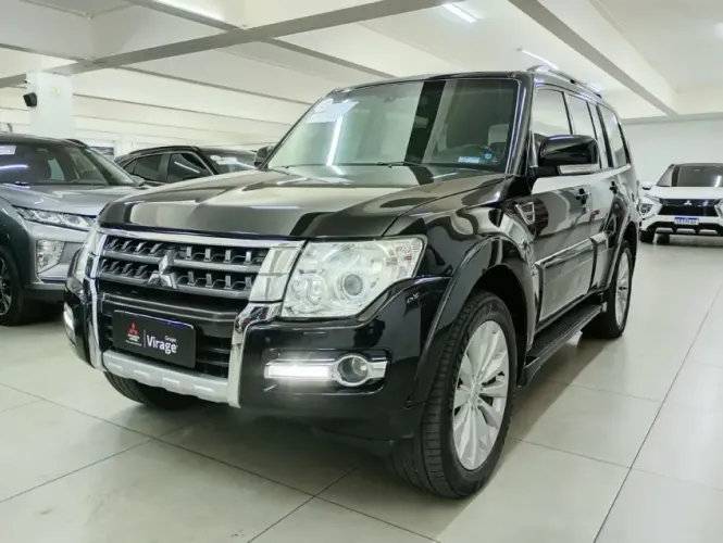 Mitsubishi Pajero HPE Full 3.2 4X4 T.i.dies. 5P AUT 2018
