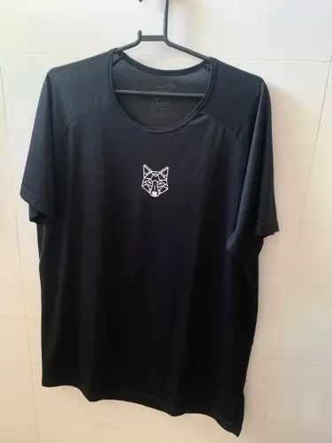 Camisas pretas Alpha Co