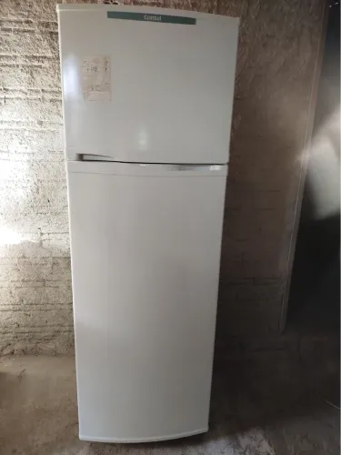 Geladeira cônsul duplex gelando perfeitamente