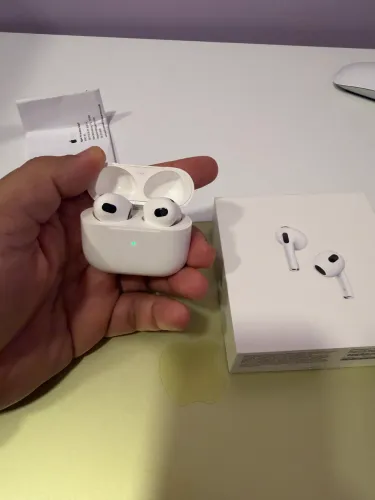 AirPods 3 Geração com nota