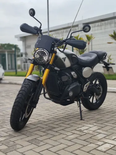 ? TRIUMPH SCRAMBLER 400 X 2024/2025 - IMPECÁVEL | PRONTA PARA VIAJAR ?<br>