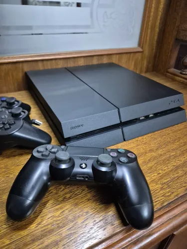 Playstation 4 - Lotado de Jogos
