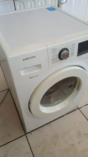 Maquina de lavar Samsung lava e seca 10kg muito boa
