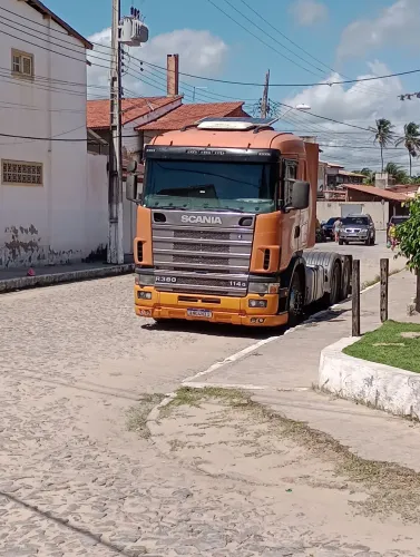Scania 114 R380 ano 2005/2006